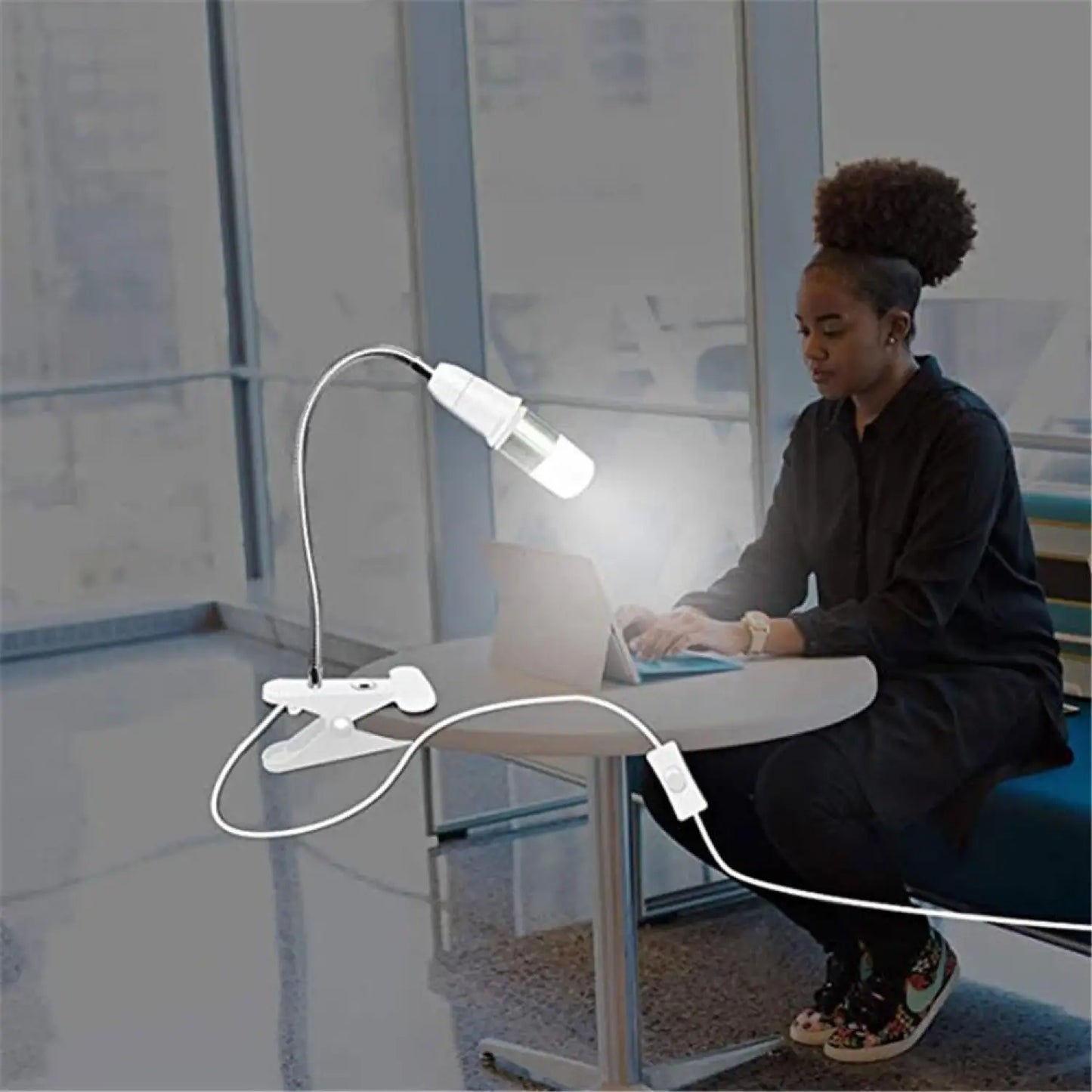360° Flexible LED Grow Light with E27 Base, Clip-On Gooseneck & Switch