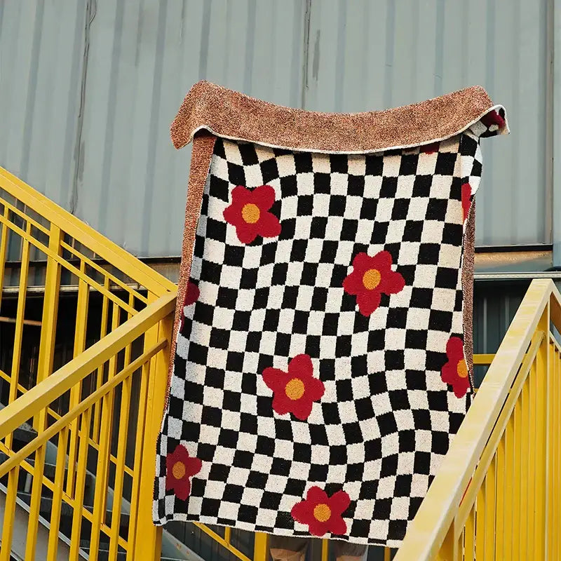 Checkered beige & white knitted blanket throws 130x160cm bedroom decor