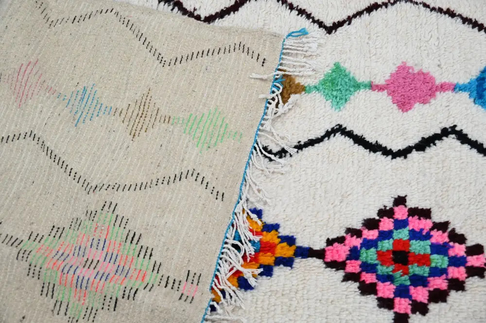 Beige geometric handmade moroccan azilal rug bedroom decor