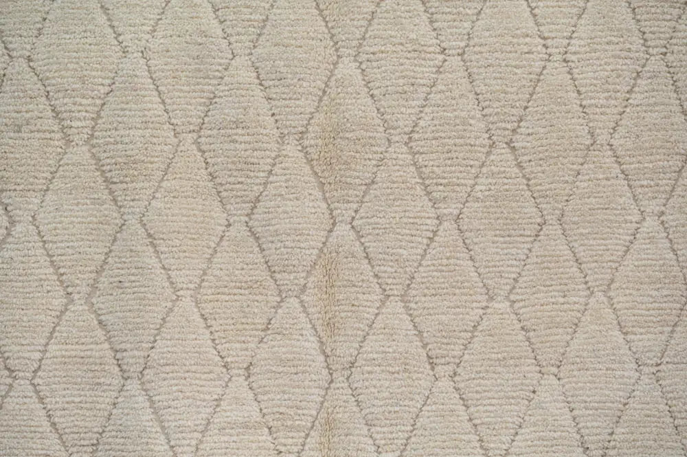 Handmade moroccan azilal cream wool diamond rug for living room