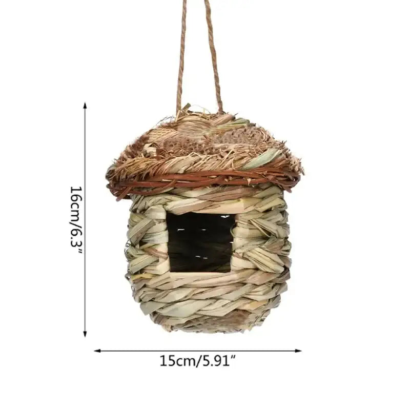 Handwoven natural grass parrot nest outdoor garden bird cage