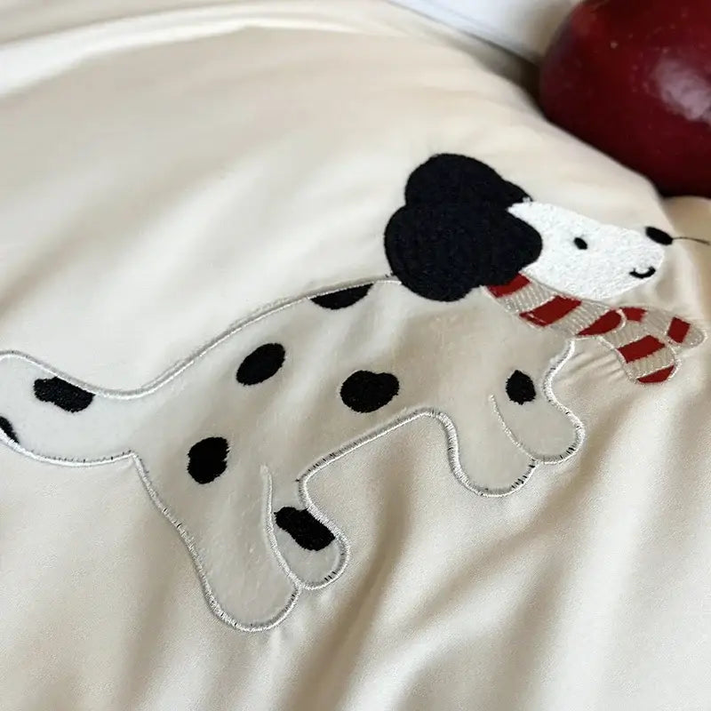 King bear embroidered white & red bedding set bedroom duvet cover