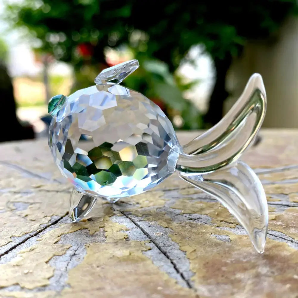 Modern faceted crystal goldfish glass miniature sculpture living room