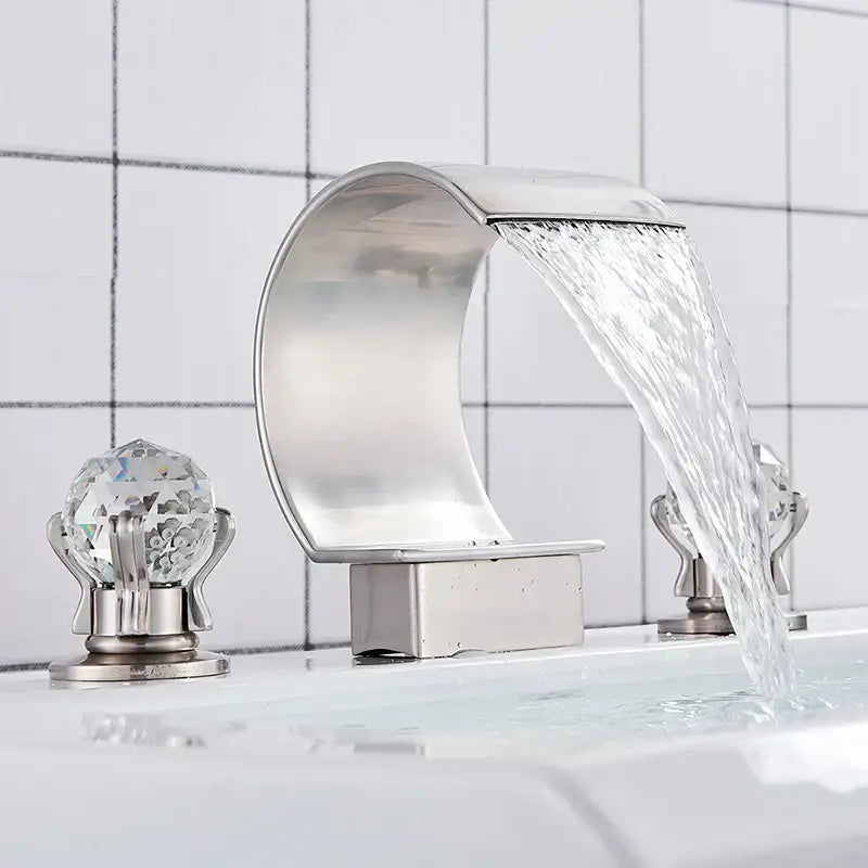 Modern gold crystal waterfall basin faucet bathroom sink tap