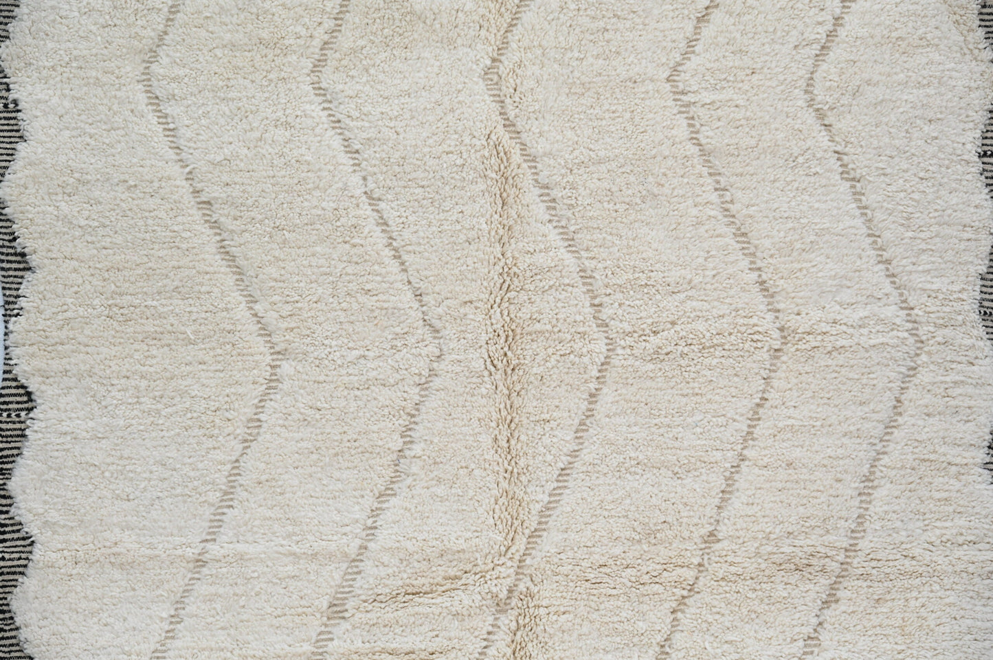 DecorBites™ Moroccan Handmade Traditional Beni Ouarain Rug 290 X 205 Cm