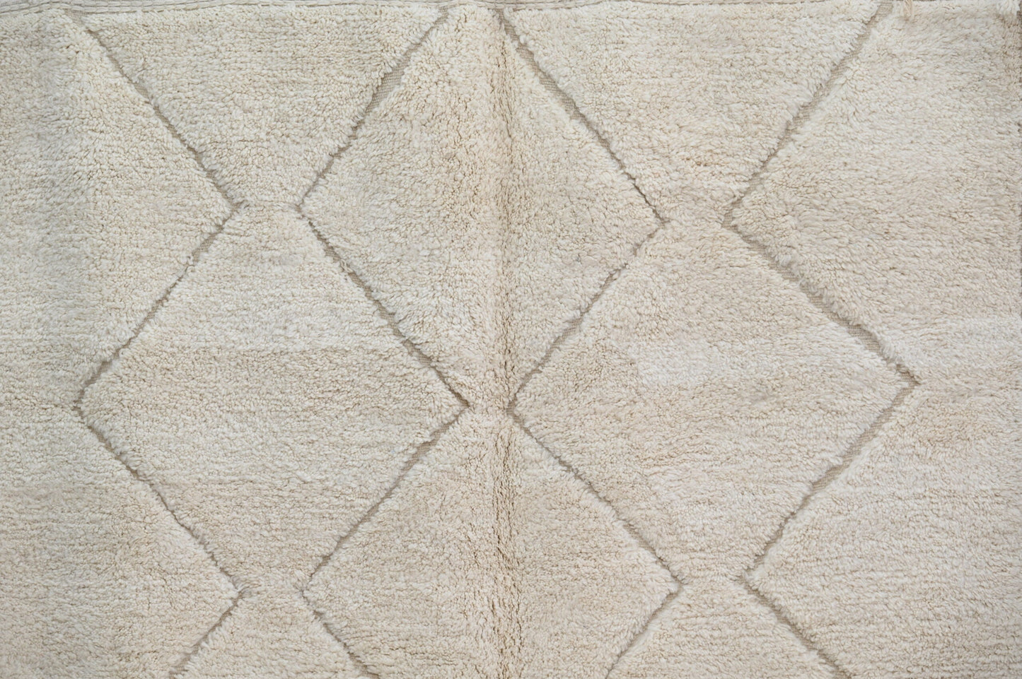 DecorBites™ Moroccan Handmade Traditional Beni Ouarain Rug 300 X 212 Cm
