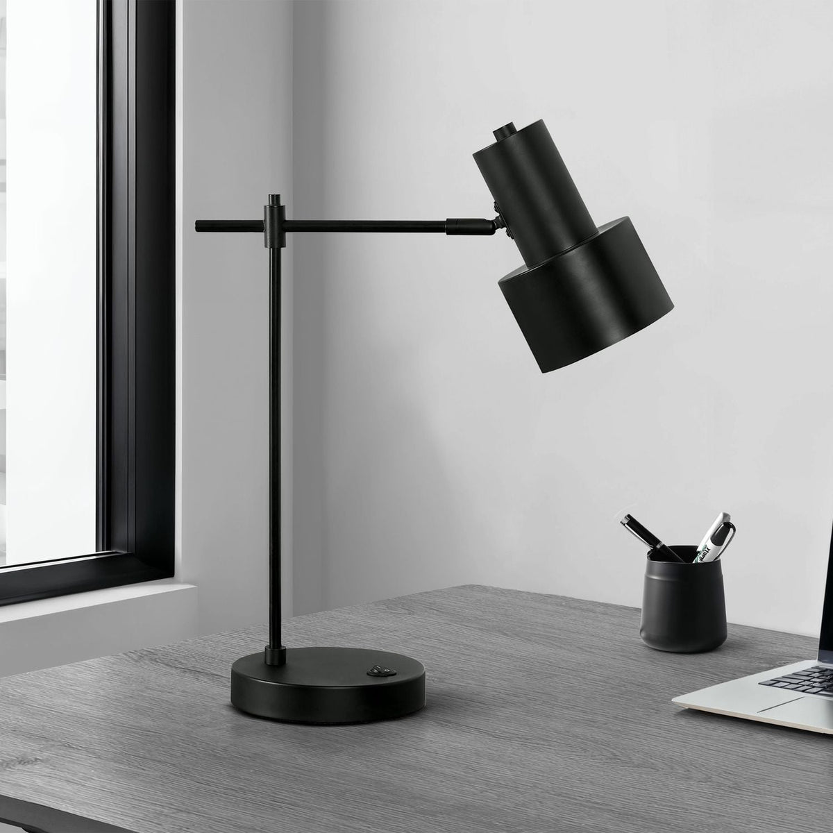 Lighting, Table Lamp, USB Port Included, Modern - Black