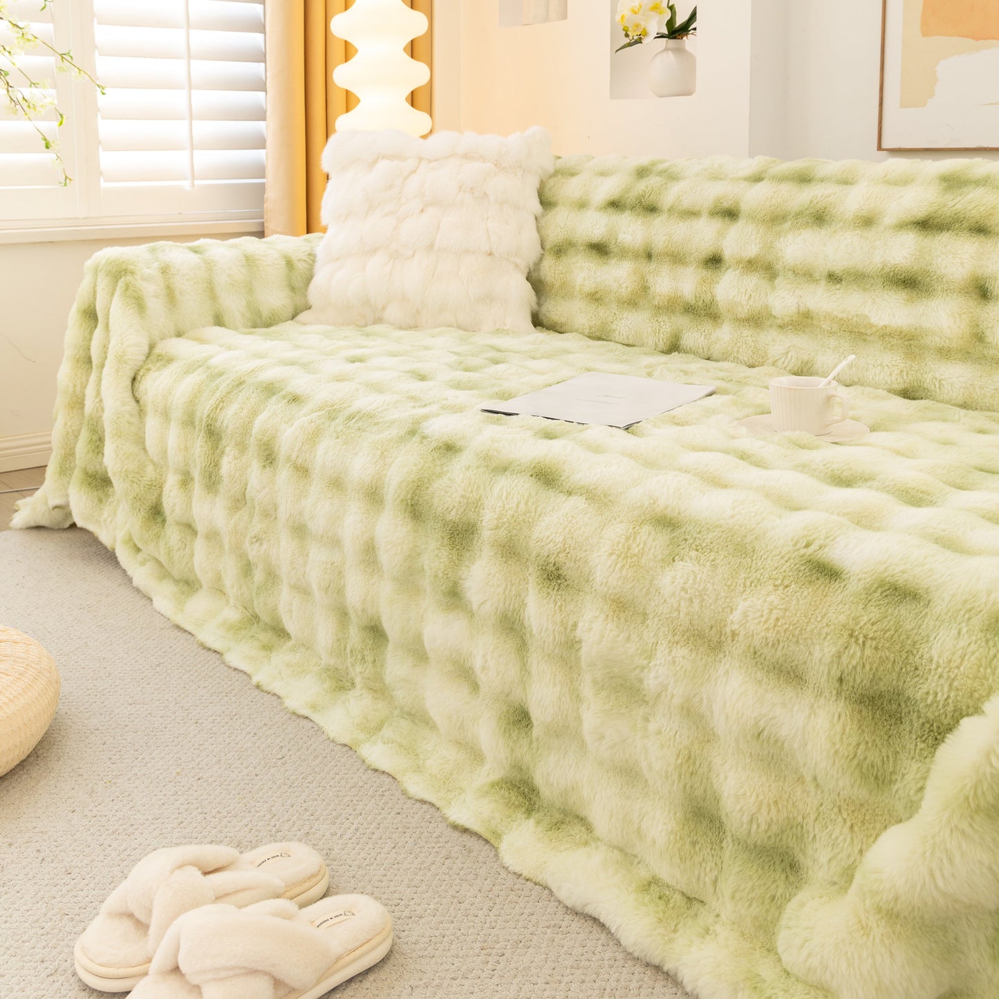 Thick Faux Fur Couch Cover Fluffy Fuzzy Warm Washable Furniture Protector for Kids Pets