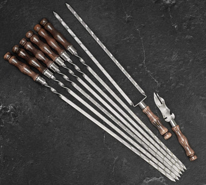 “Quiver Max" Camping Accessories BBQ Skewers Set  in a Leather Case, 9 items