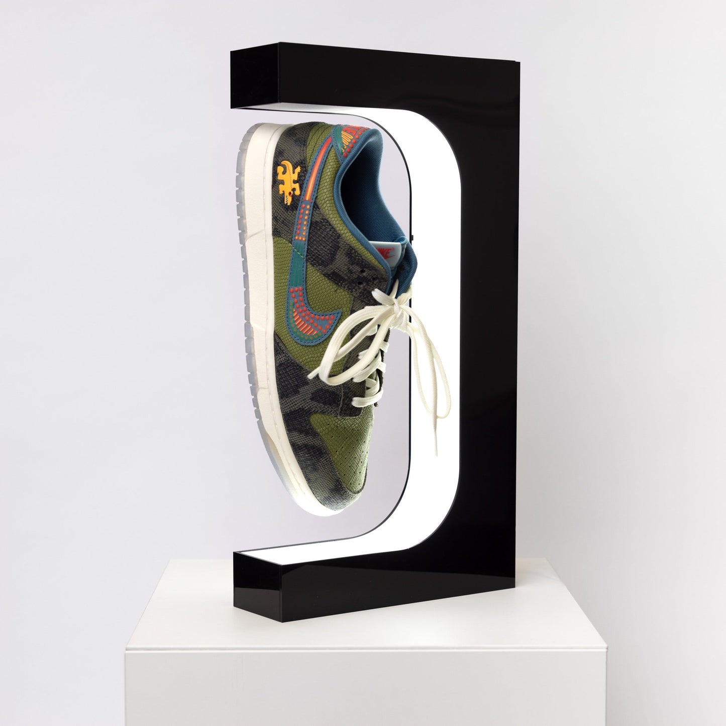 Floating Shoe Lamp