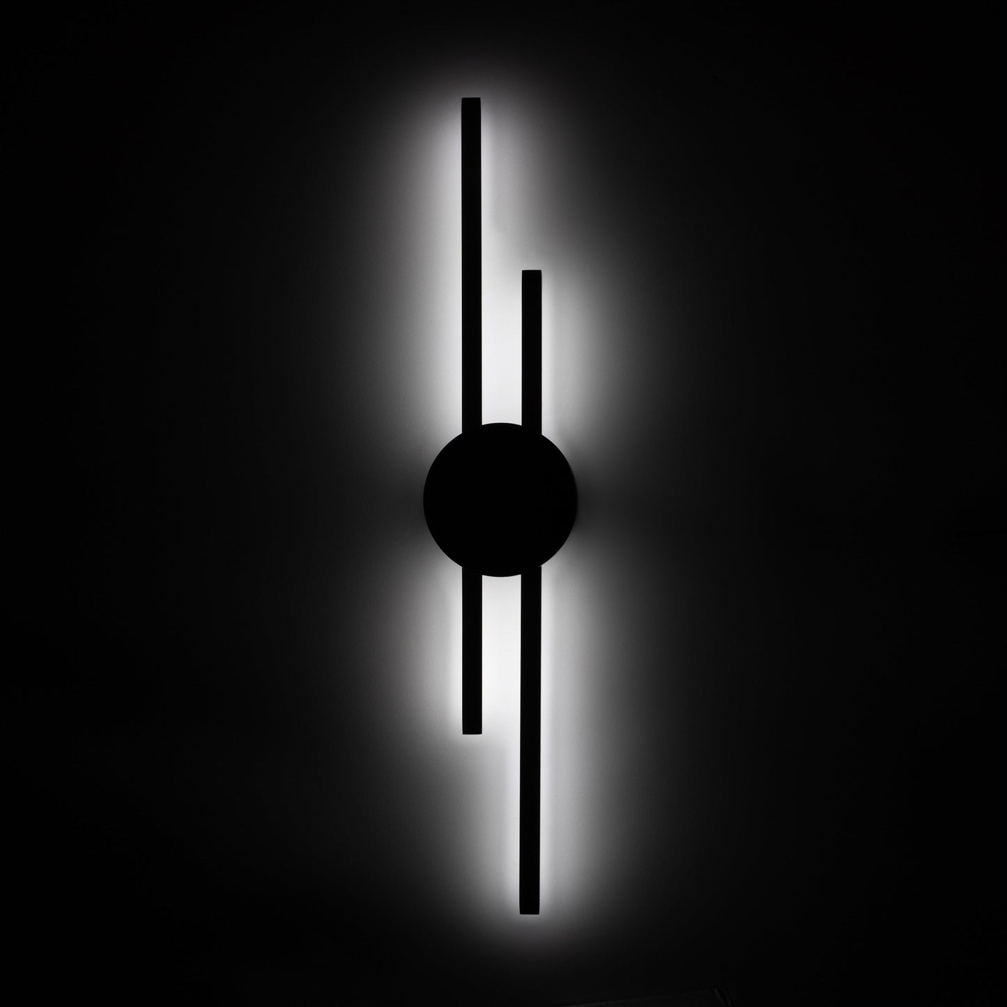 Elles Minimalist Sconce