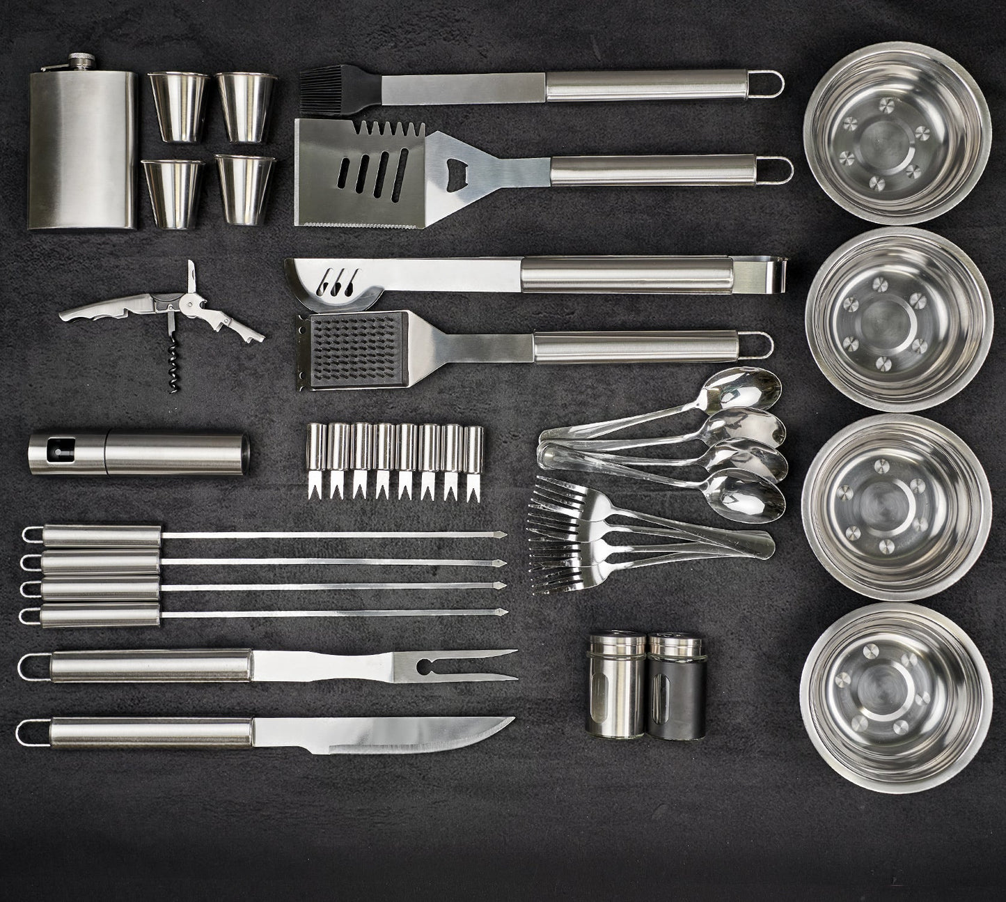 “Texas" Camping Accessories BBQ Tools Set in a Wooden Case, 39 items