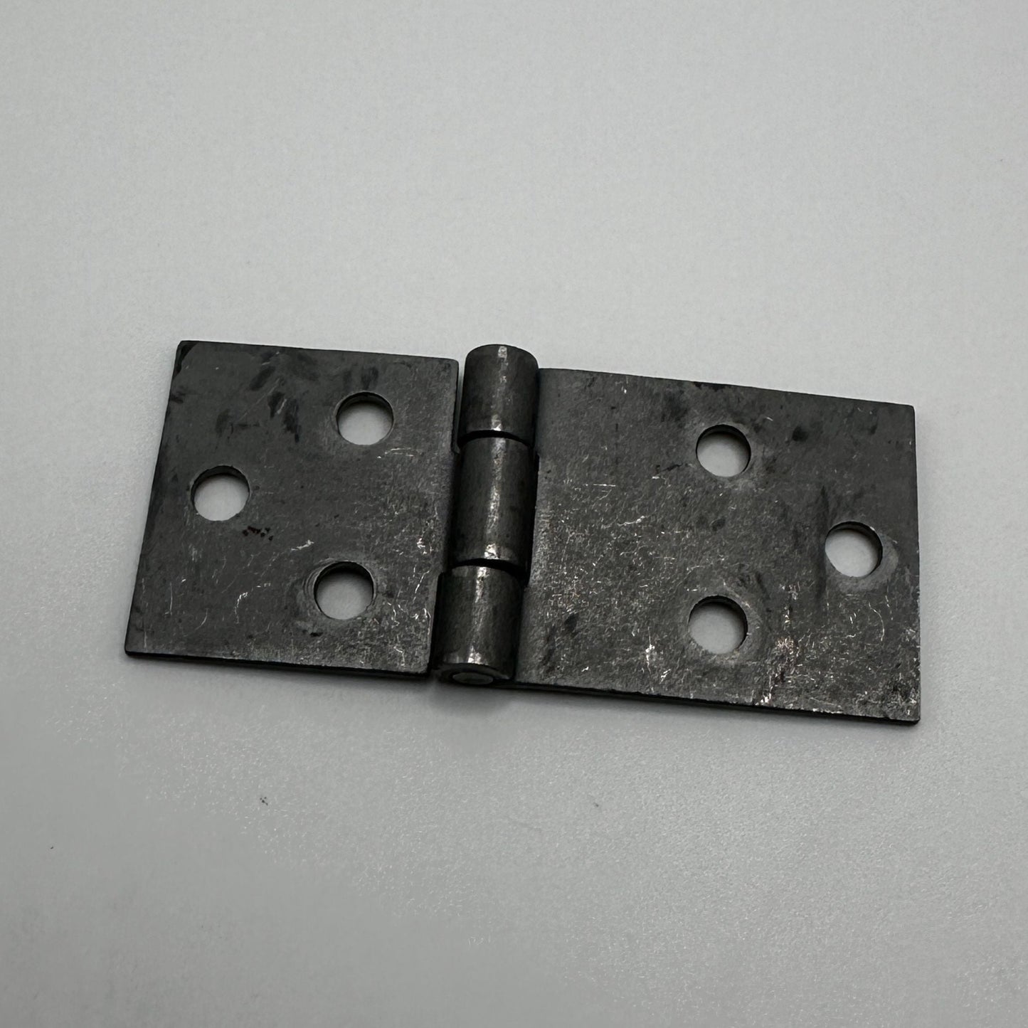 Steel Drop Leaf Table Hinge: Combining Functionality with Classic Design