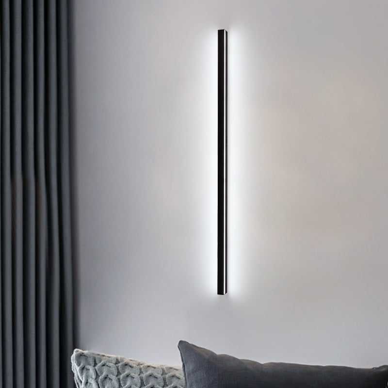 Linear Minimalist Wall Lamp