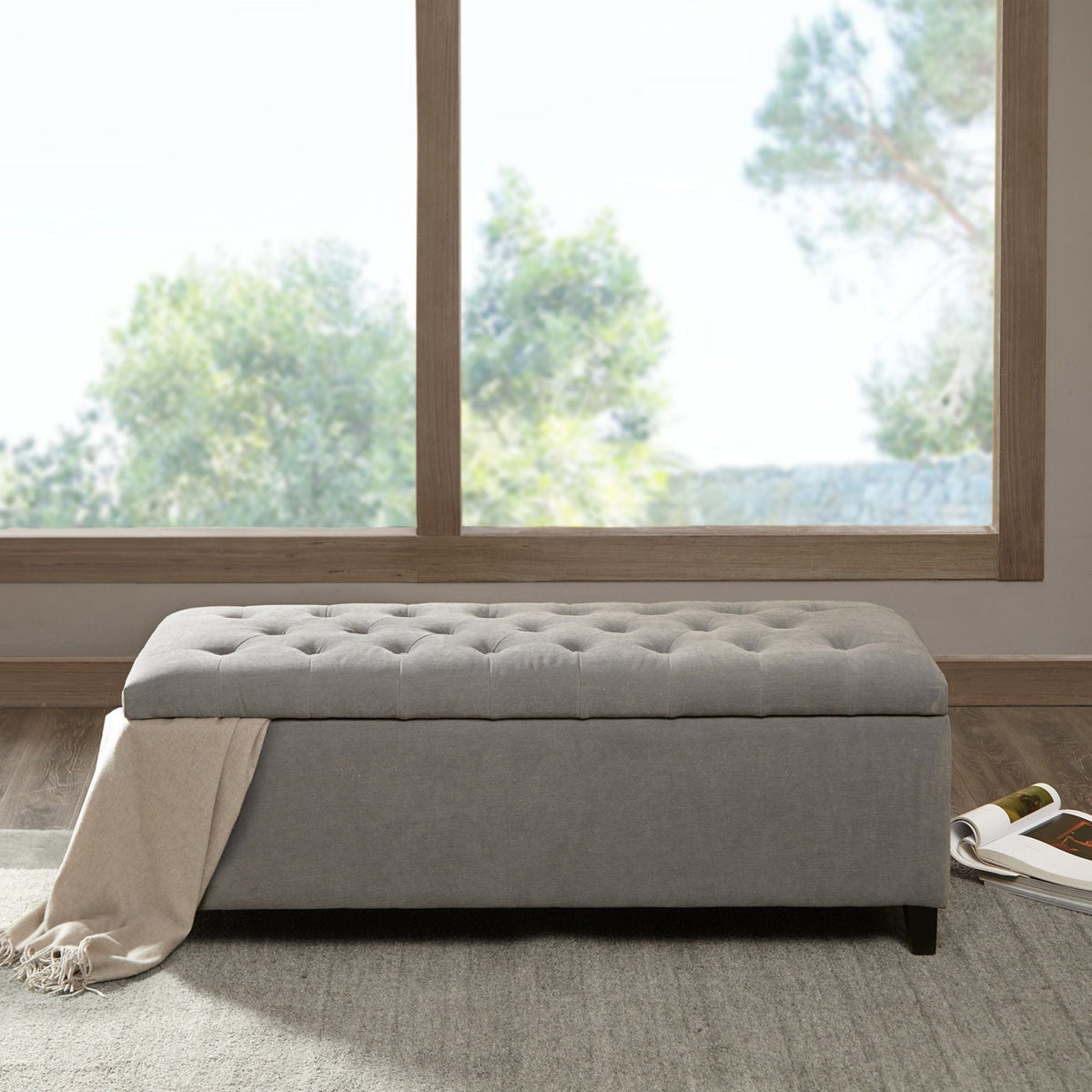 Elegant Design Tufted Top, Soft Close Storage Bench
