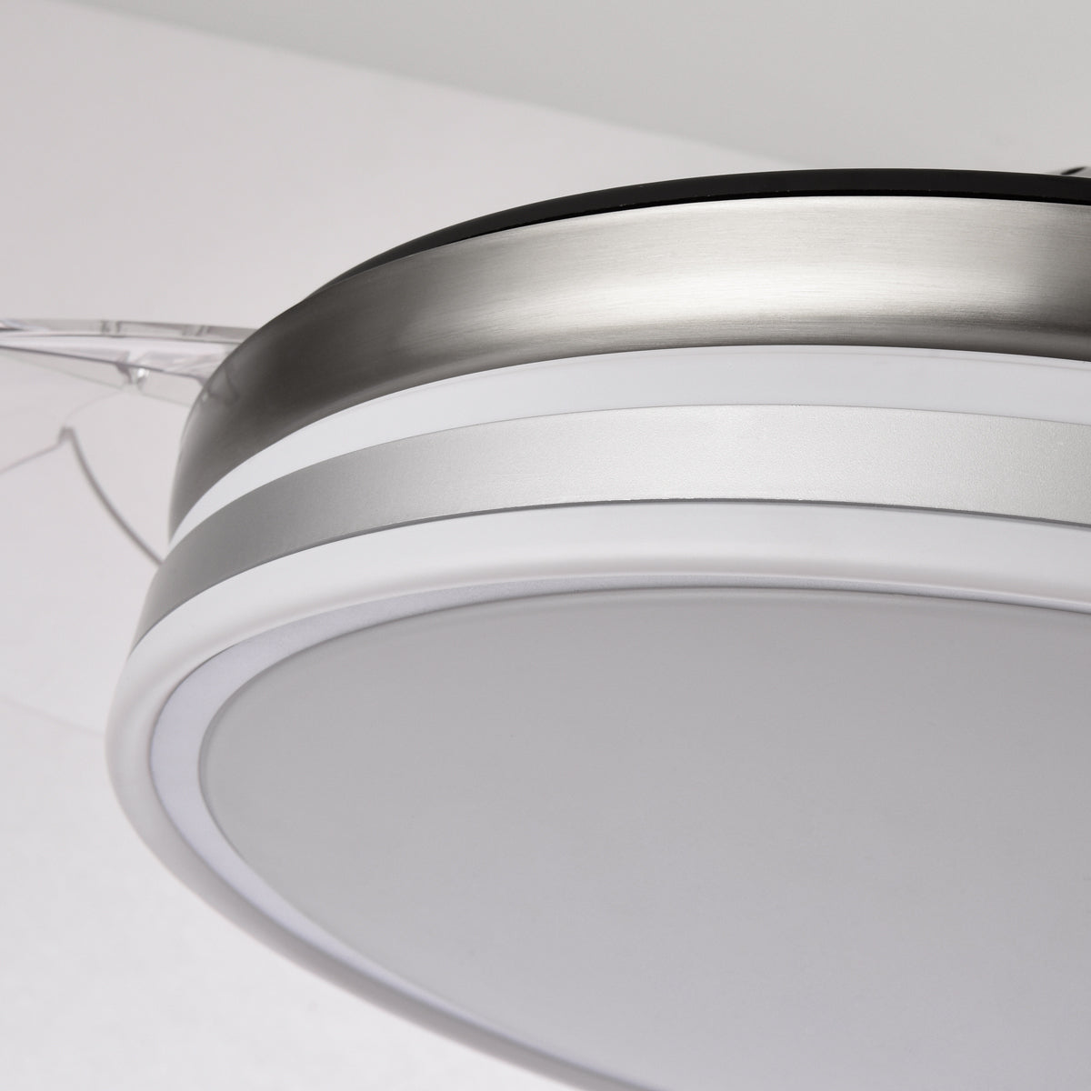 Luna Smart Fandelier