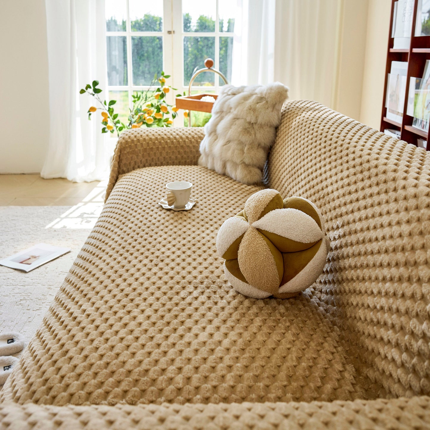 Thick Plush Non-Slip Sofa Throw Cover, Warm Soft Faux Fur Couch Protector for Winter