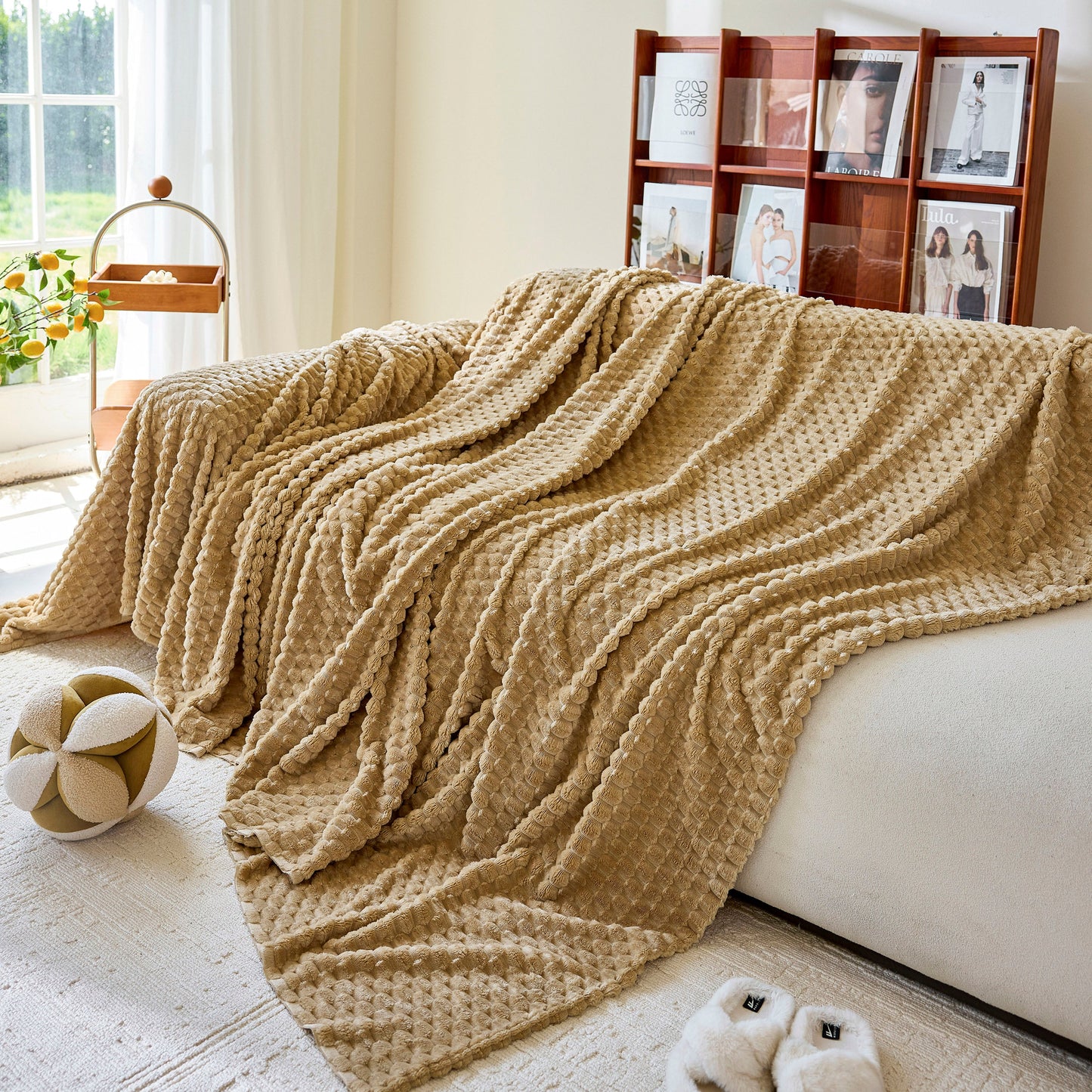 Thick Plush Non-Slip Sofa Throw Cover, Warm Soft Faux Fur Couch Protector for Winter