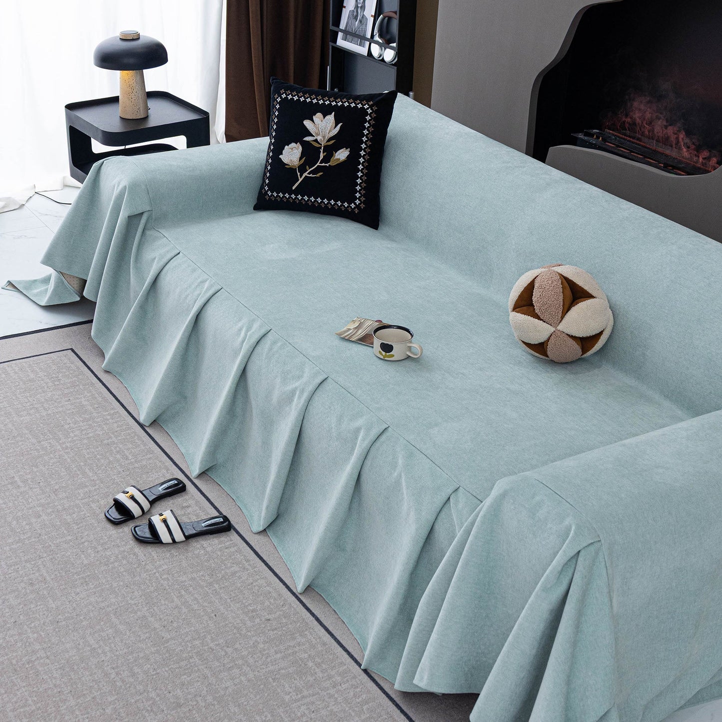 Waterproof Couch Cover Throw, Non Slip Furniture Protector for Leather & Fabric Sofa