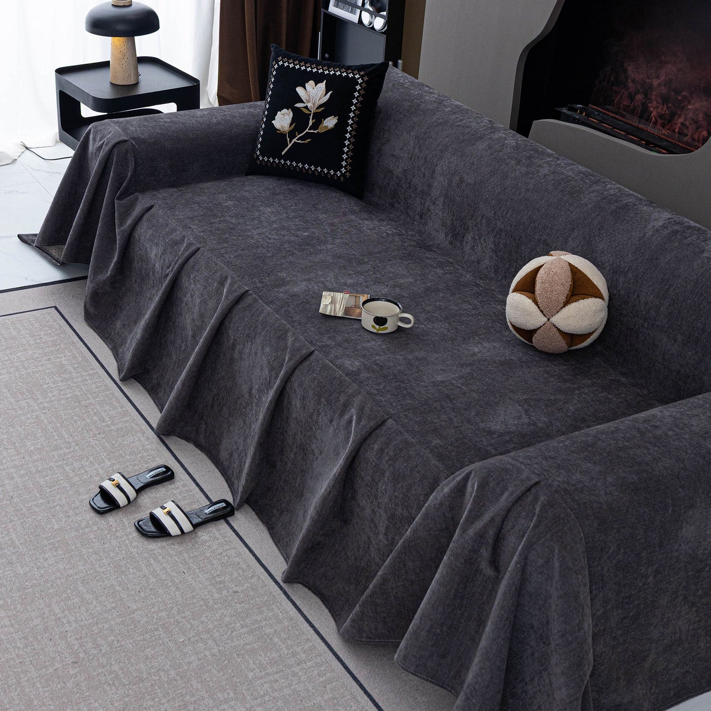 Waterproof Couch Cover Throw, Non Slip Furniture Protector for Leather & Fabric Sofa