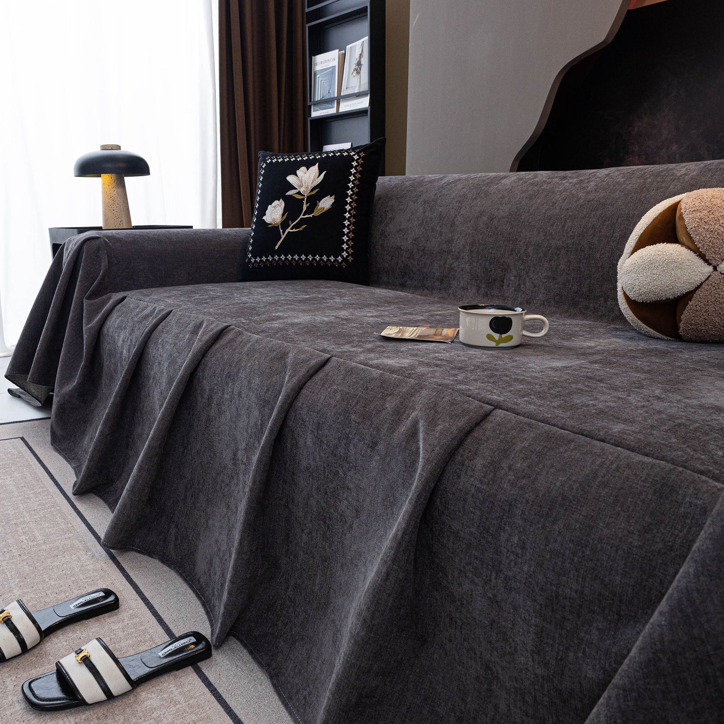 Waterproof Couch Cover Throw, Non Slip Furniture Protector for Leather & Fabric Sofa