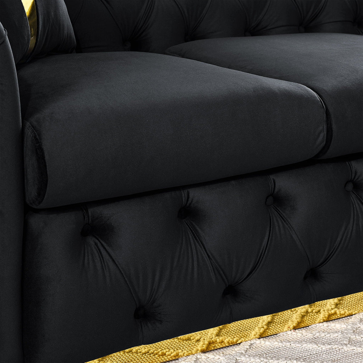 Button Tufted Couch With 2 Pillows, 3 Seater Luxury Chesterfield Sofa