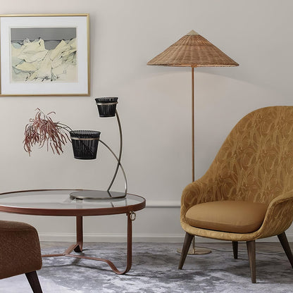 9602 Floor Lamp
