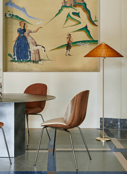 9602 Floor Lamp