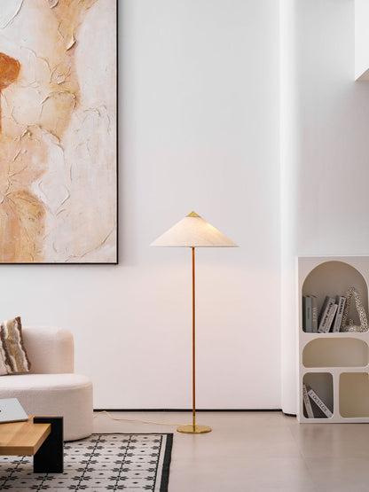 9602 Floor Lamp