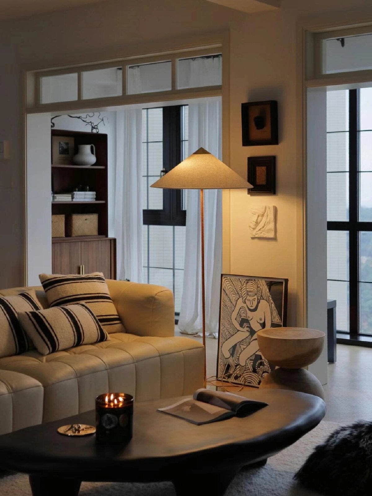 9602 Floor Lamp