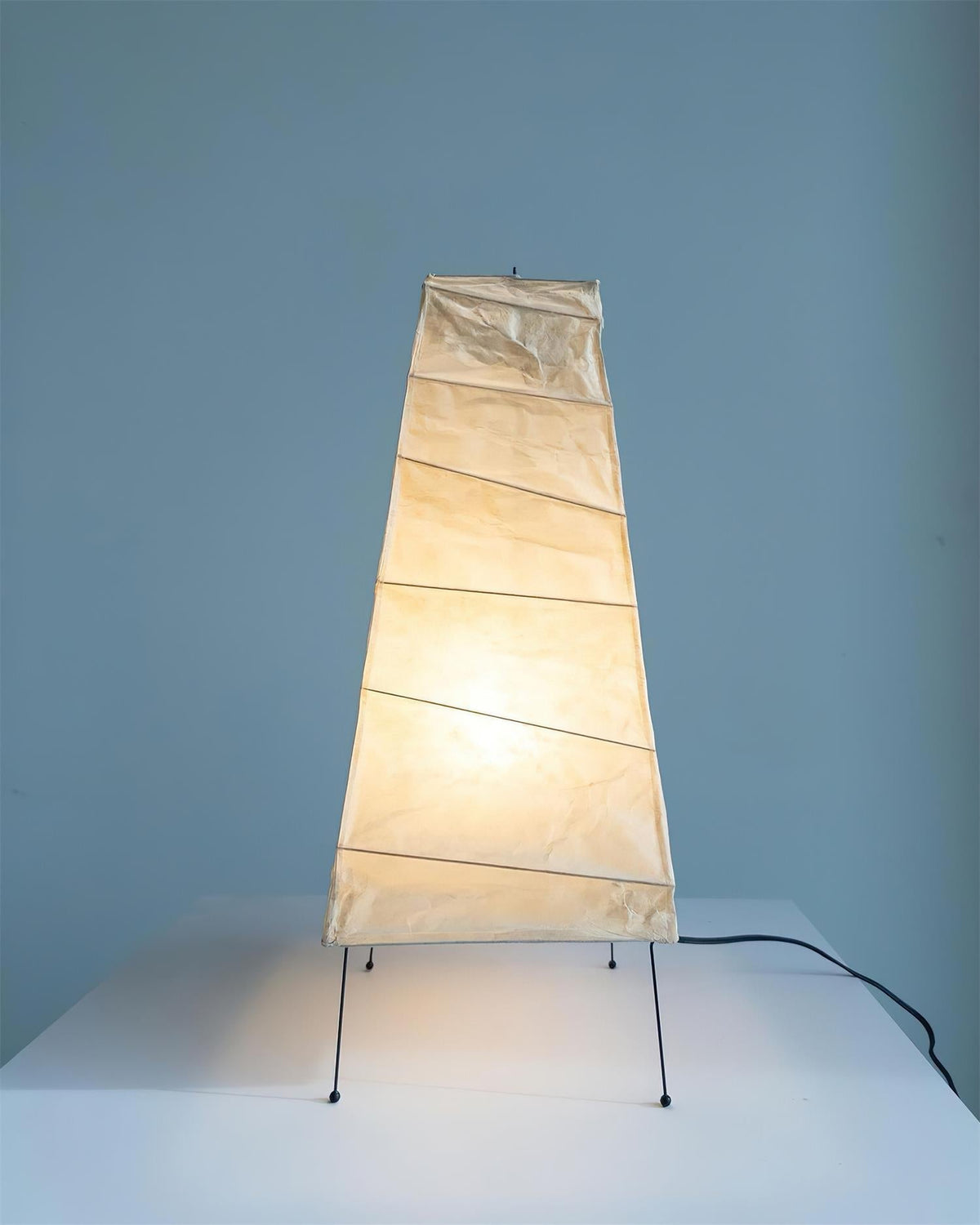 Akari 4N Table Lamp