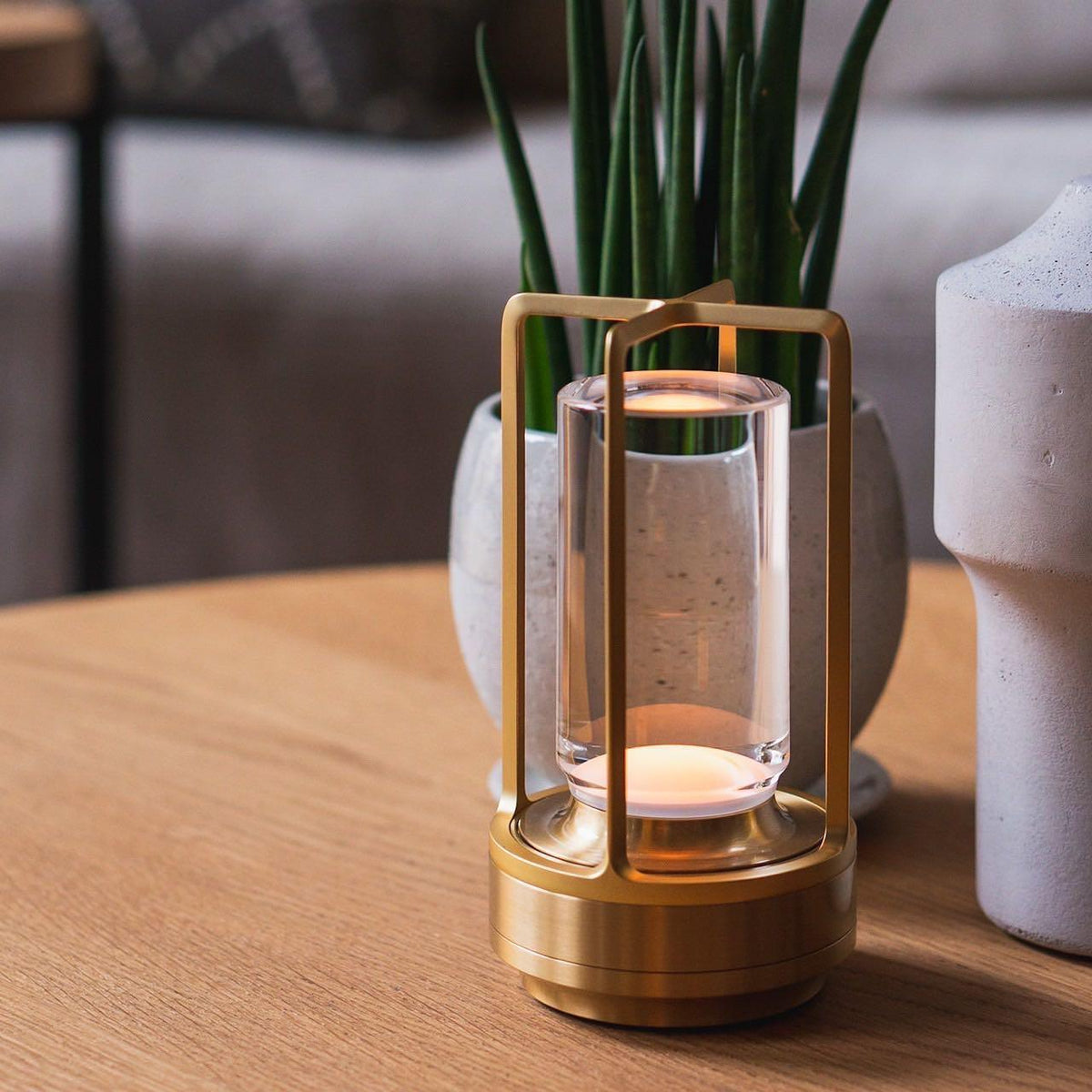Portable Cordless Lantern Table Lamp