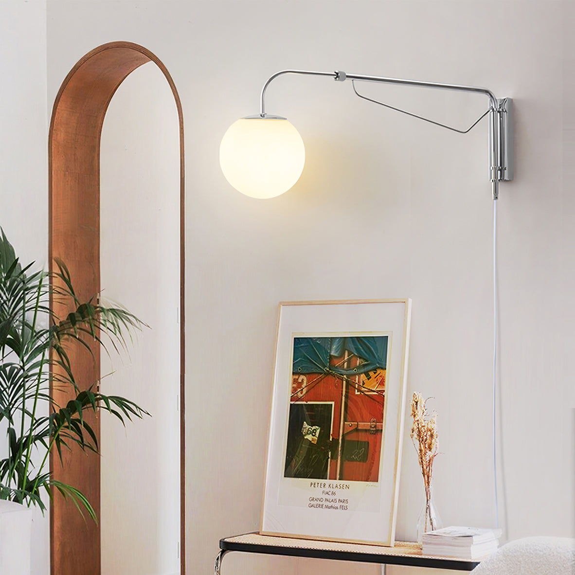 Averyn Telescopic Wall Lamp