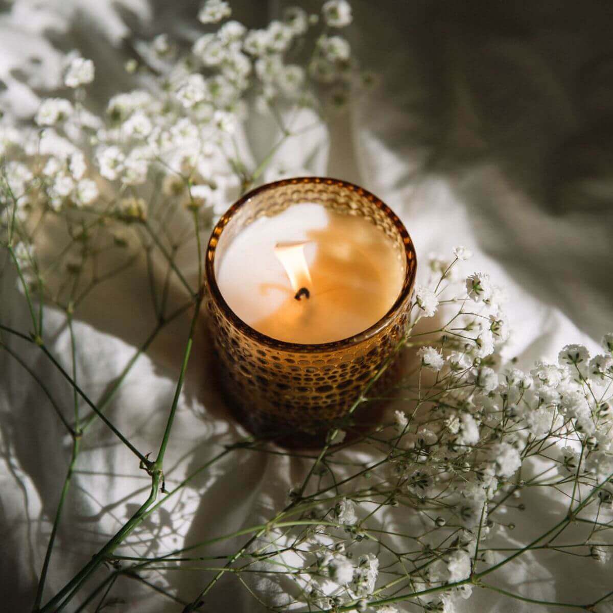 White Lily Scented Candle - Aromática