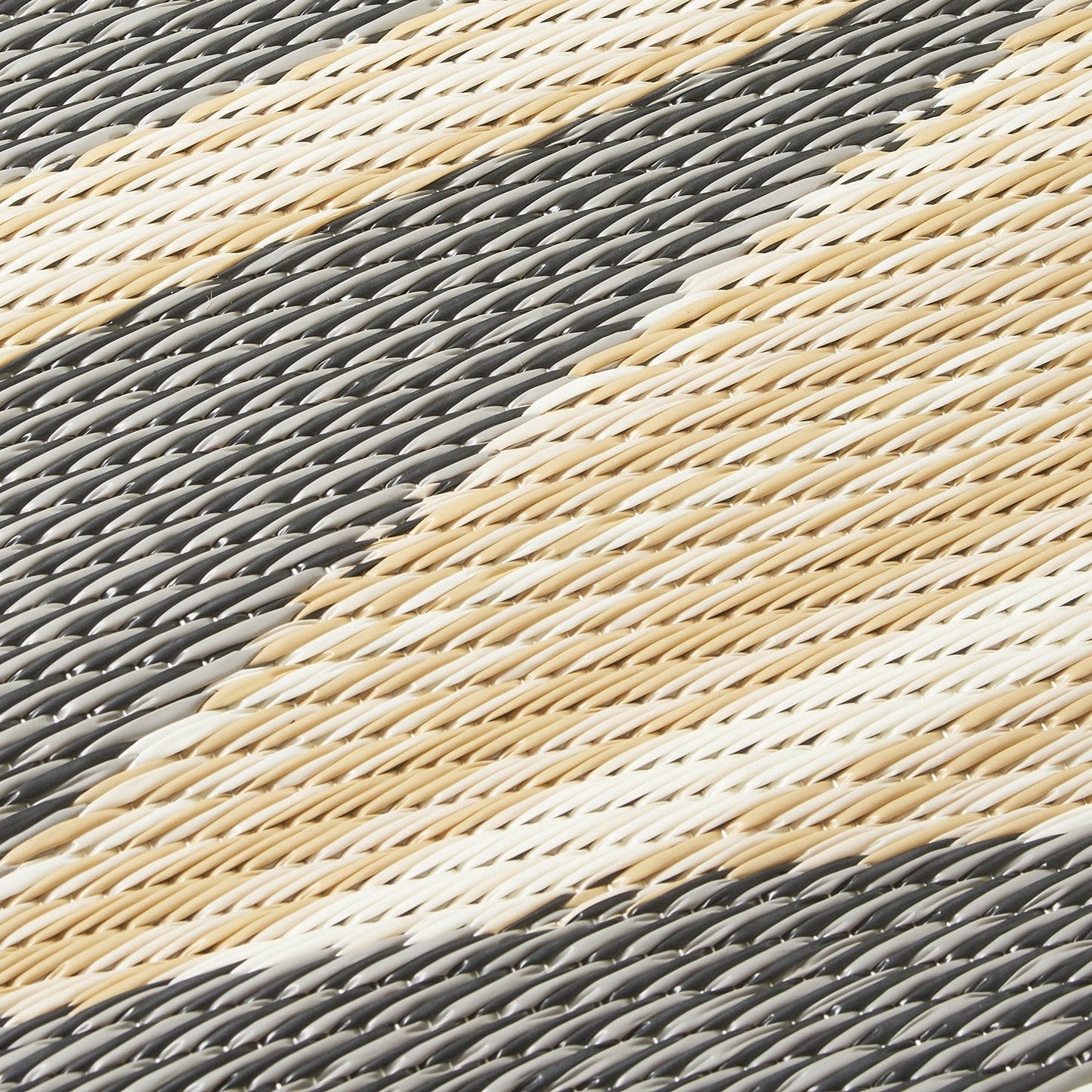 Cairo - Natural & Black Outdoor Rug for Patio