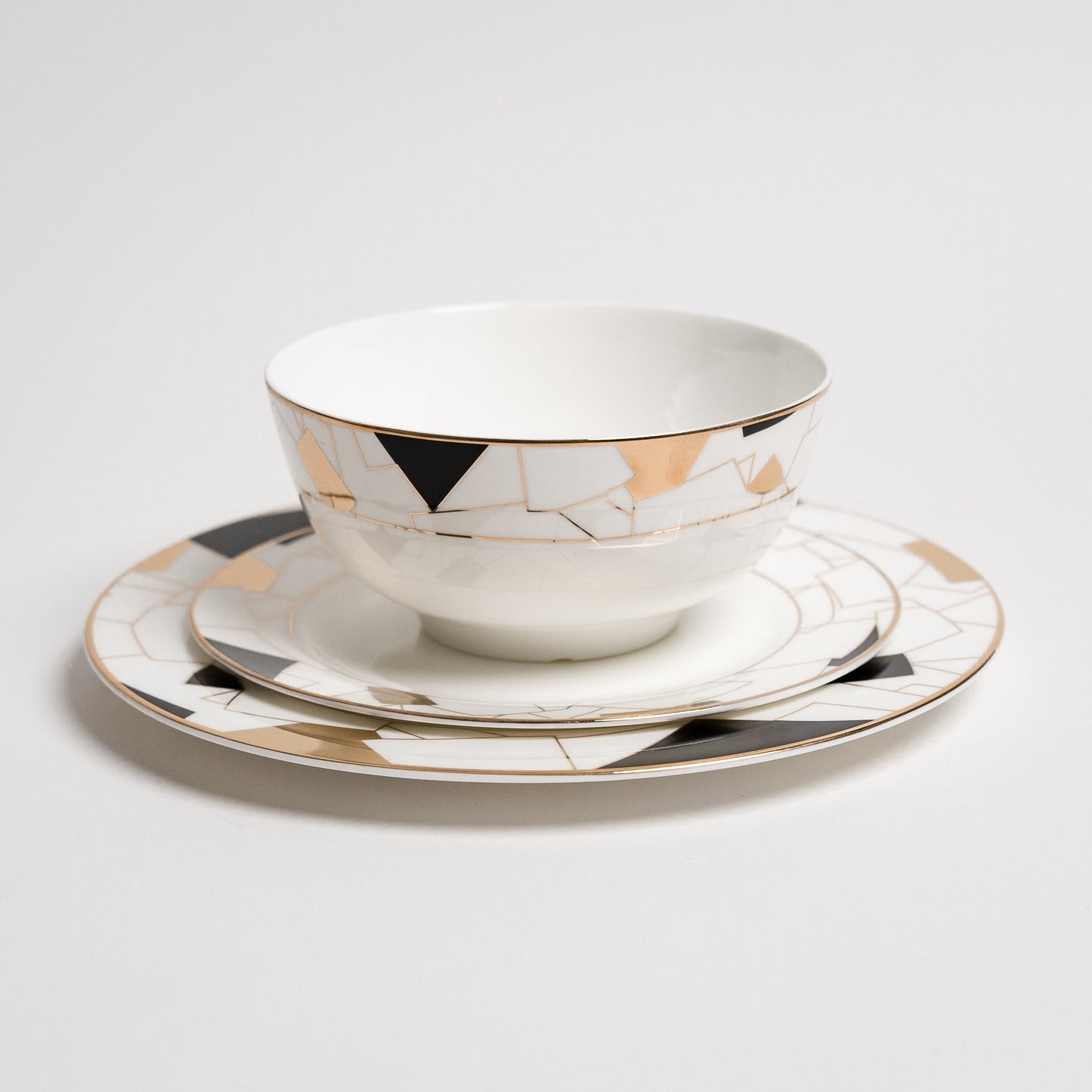 Aurora Black Plates Set