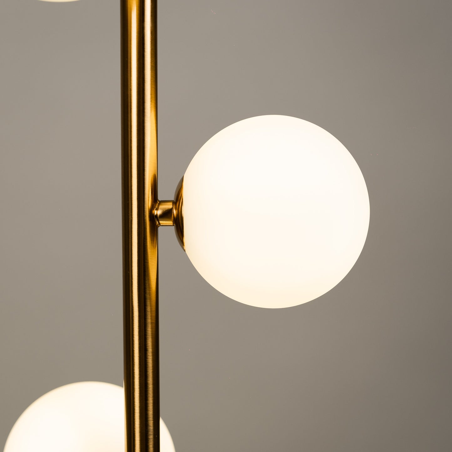 Aurelia Floor Lamp