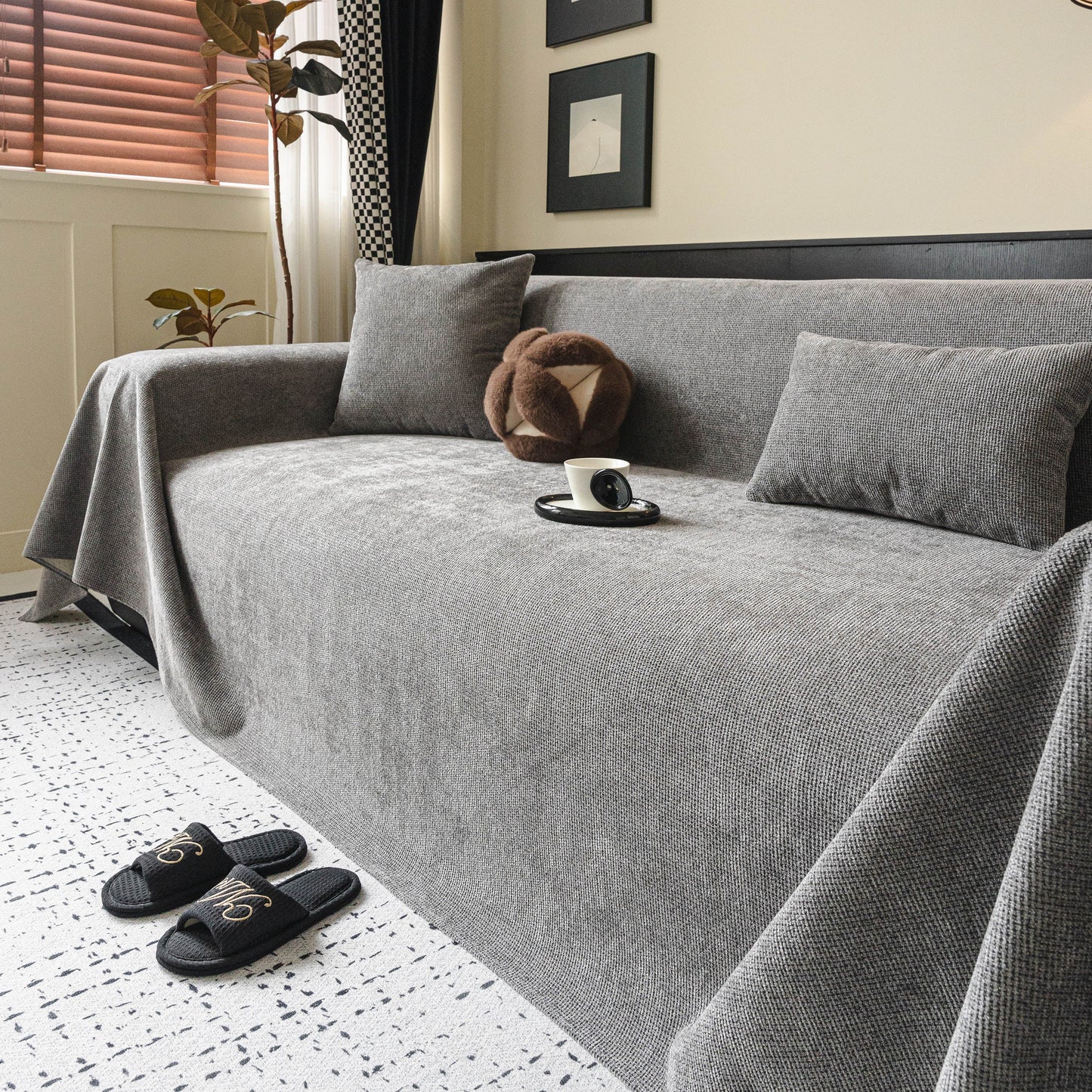 Waterproof Couch Throw Cover for Dogs, Non Slip Slipcover for Leather Fabric Sofa