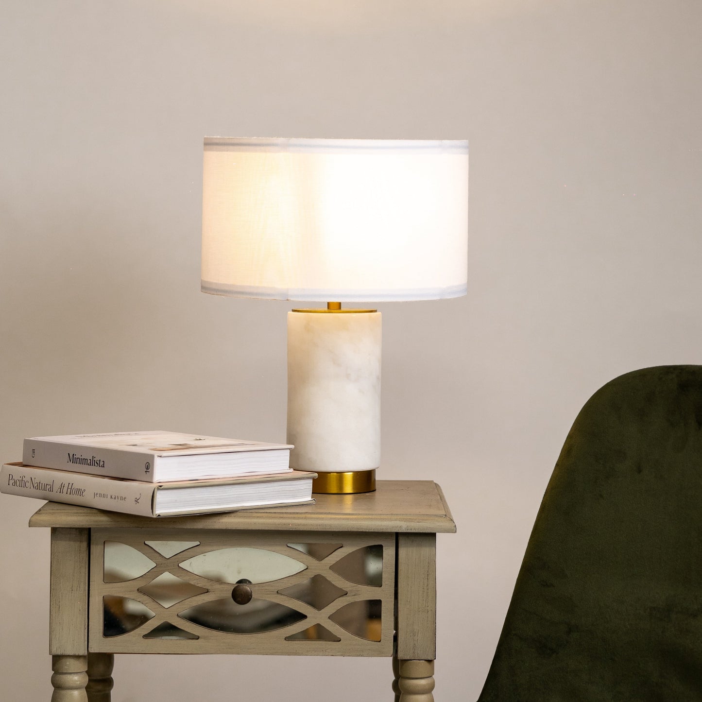 Nova USB Table Lamp