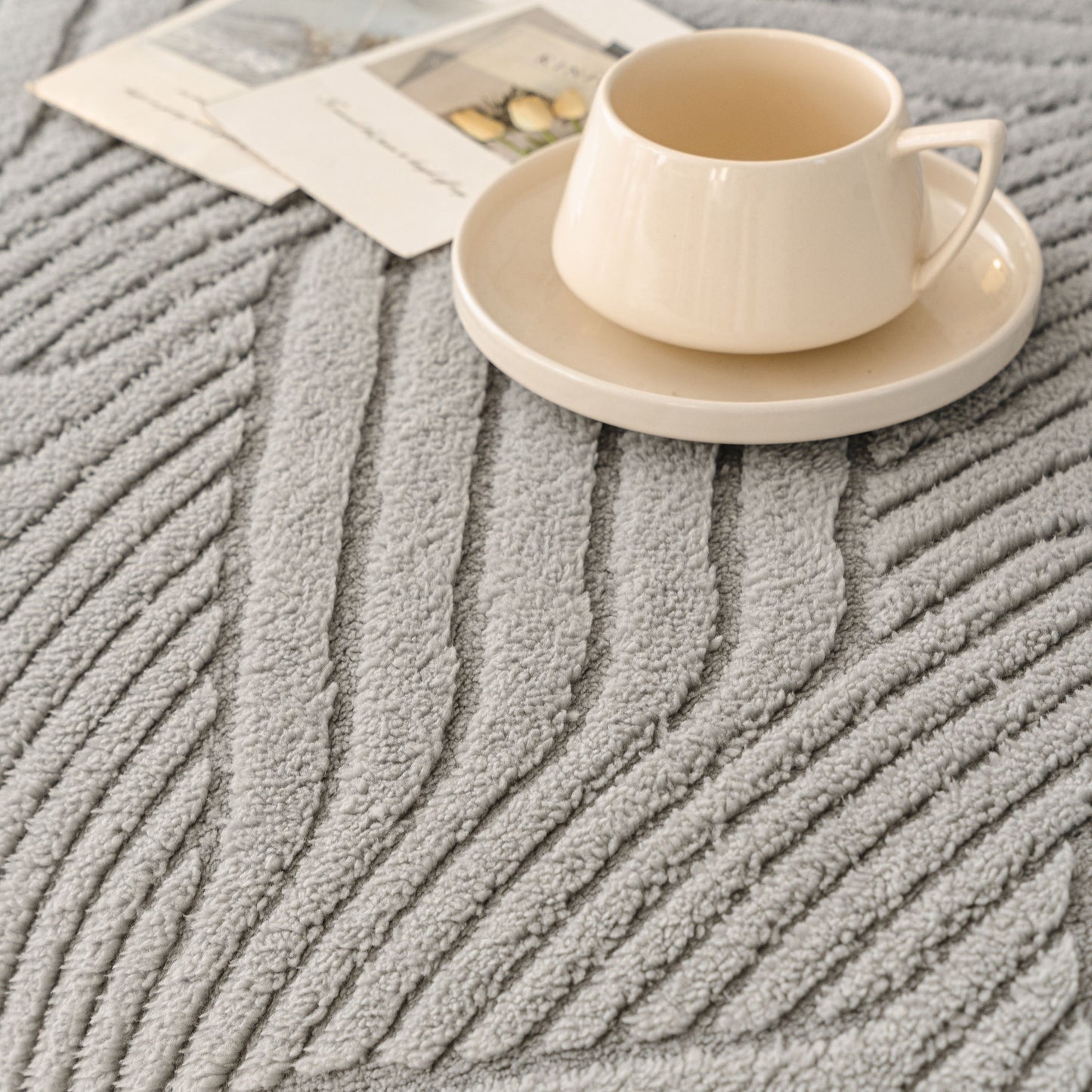 Plush Fleece Washable Sofa Throw Blanket, Soft & Cozy Furniture Protector for Couch