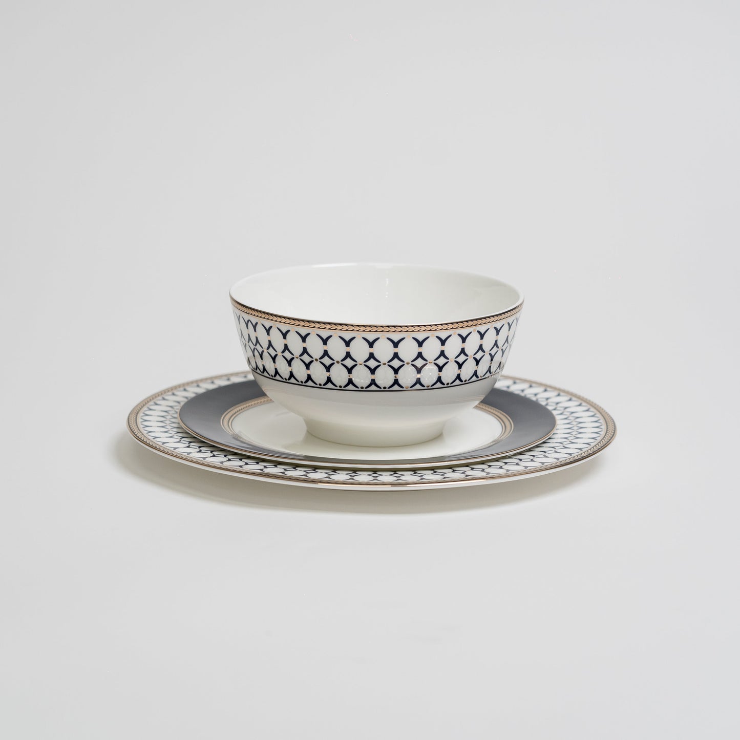 Vertex Wooden Plates Set