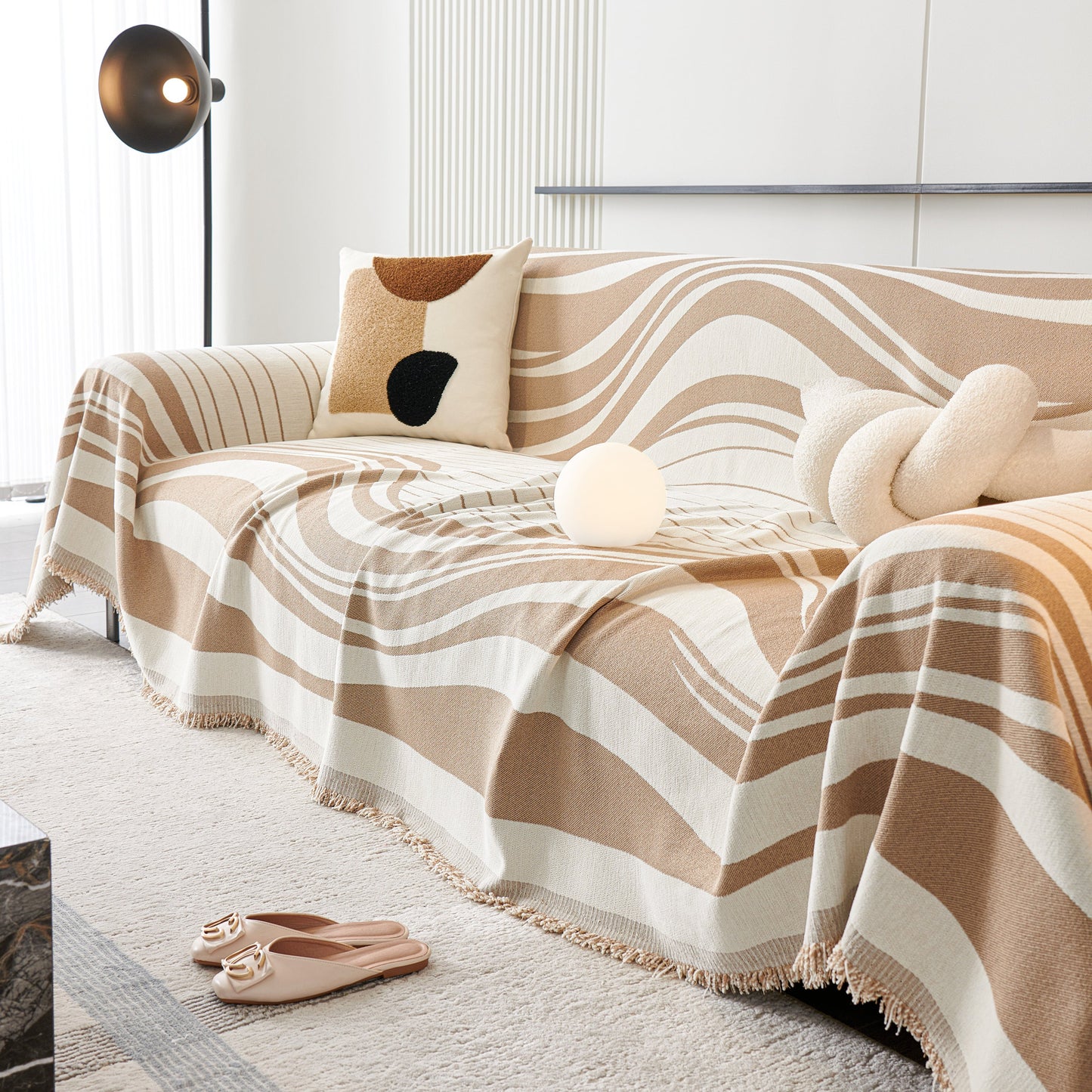 Soft Cozy Curved Throw Blankets for Couch, Sofa, Bed, Travel, Decorative Blankets for Women, Men, Kids Gift