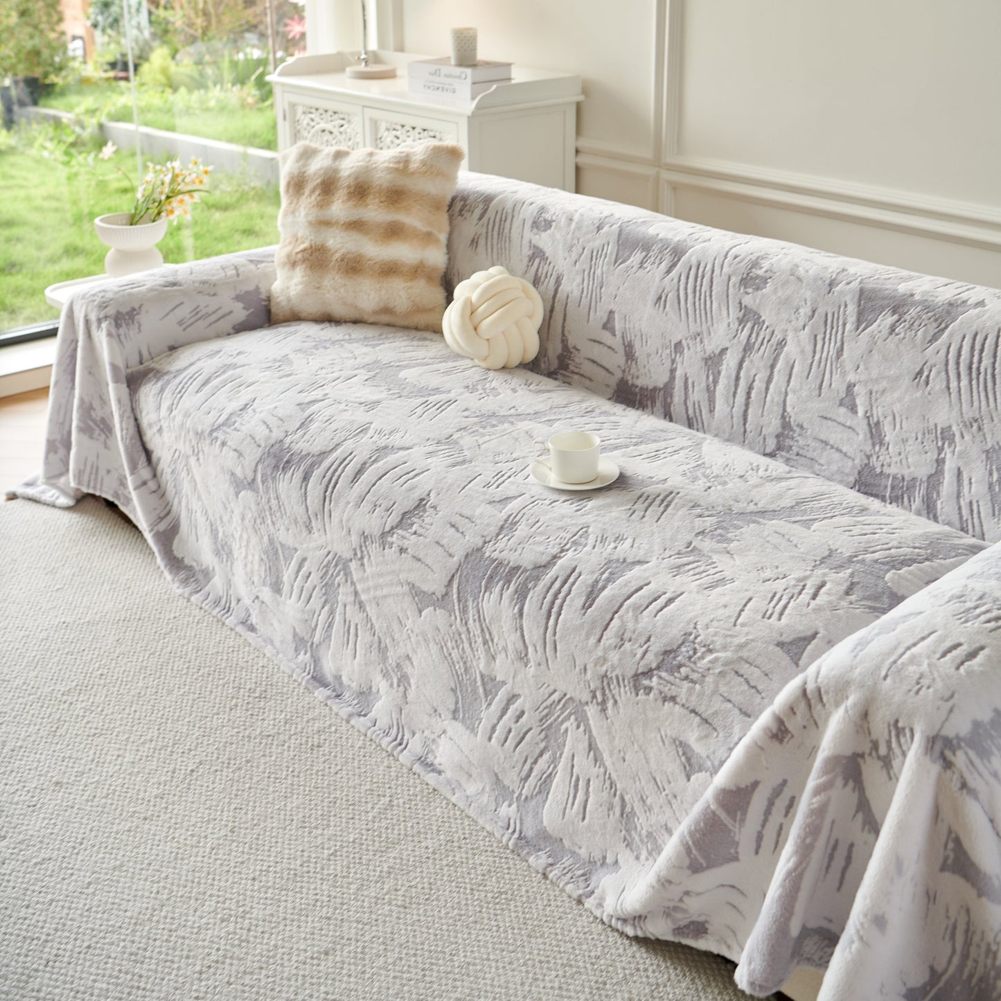 Plush Faux Fur Warm Sofa Cover with Waves Jacquard Textured Throw Blankets for Couch