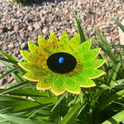 Garden Sunflower Yard Decor | Variety 3 Pack | Shipping Included | Glowing Creation