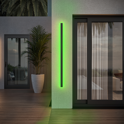 Svelte Smart Outdoor Lamp