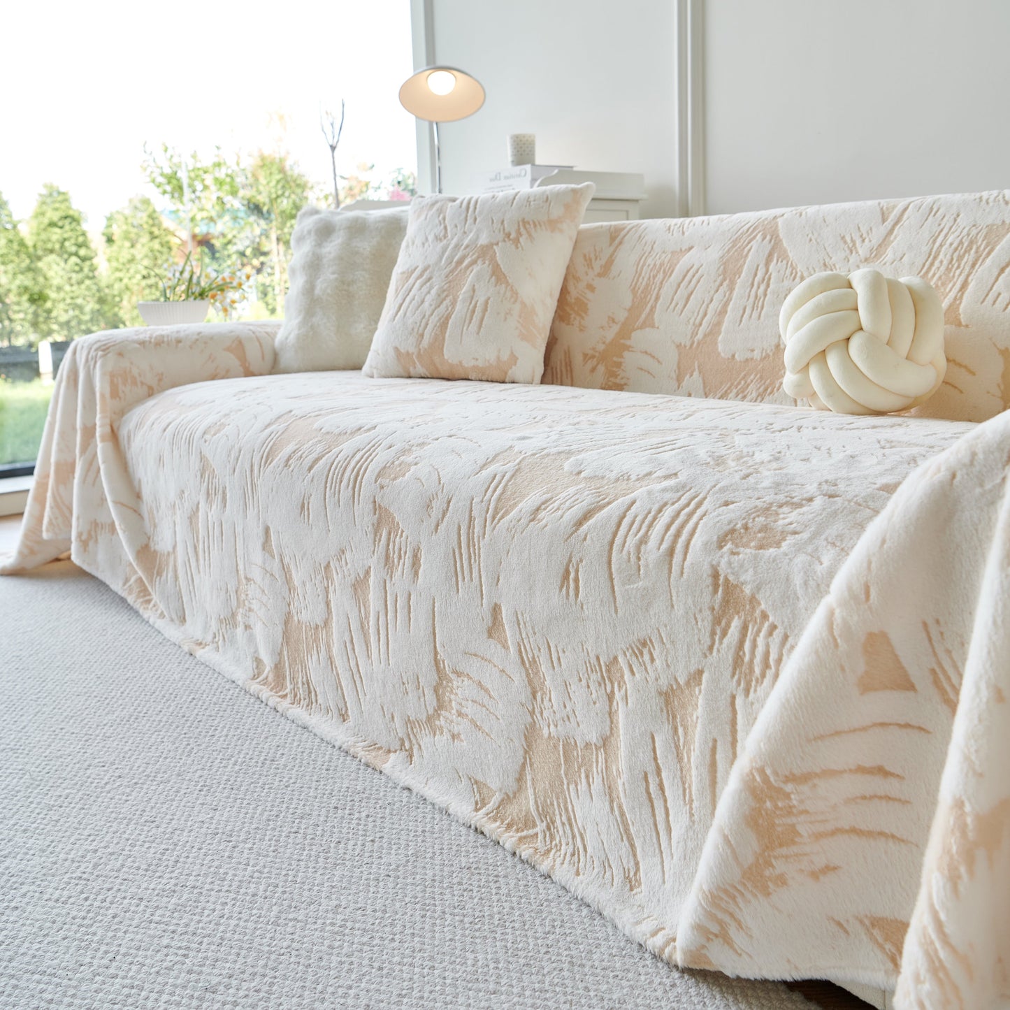 Plush Faux Fur Warm Sofa Cover with Waves Jacquard Textured Throw Blankets for Couch