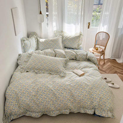 DecorBites™ Gardenia Print Princess Bedding Set with Ruffles and Pillowcases