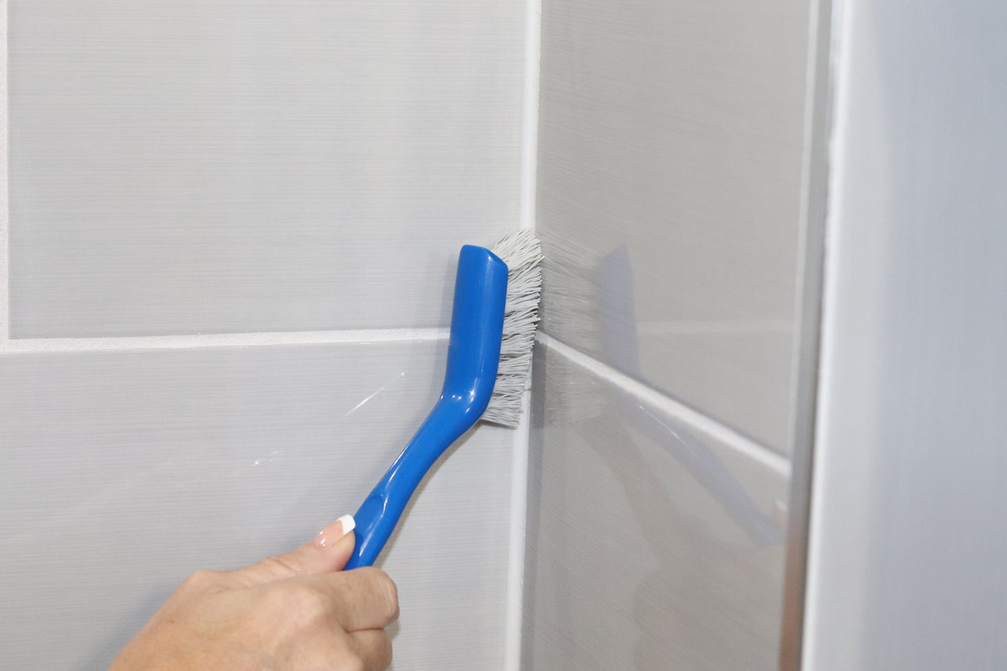 V-Shaped Handheld Grout Brush