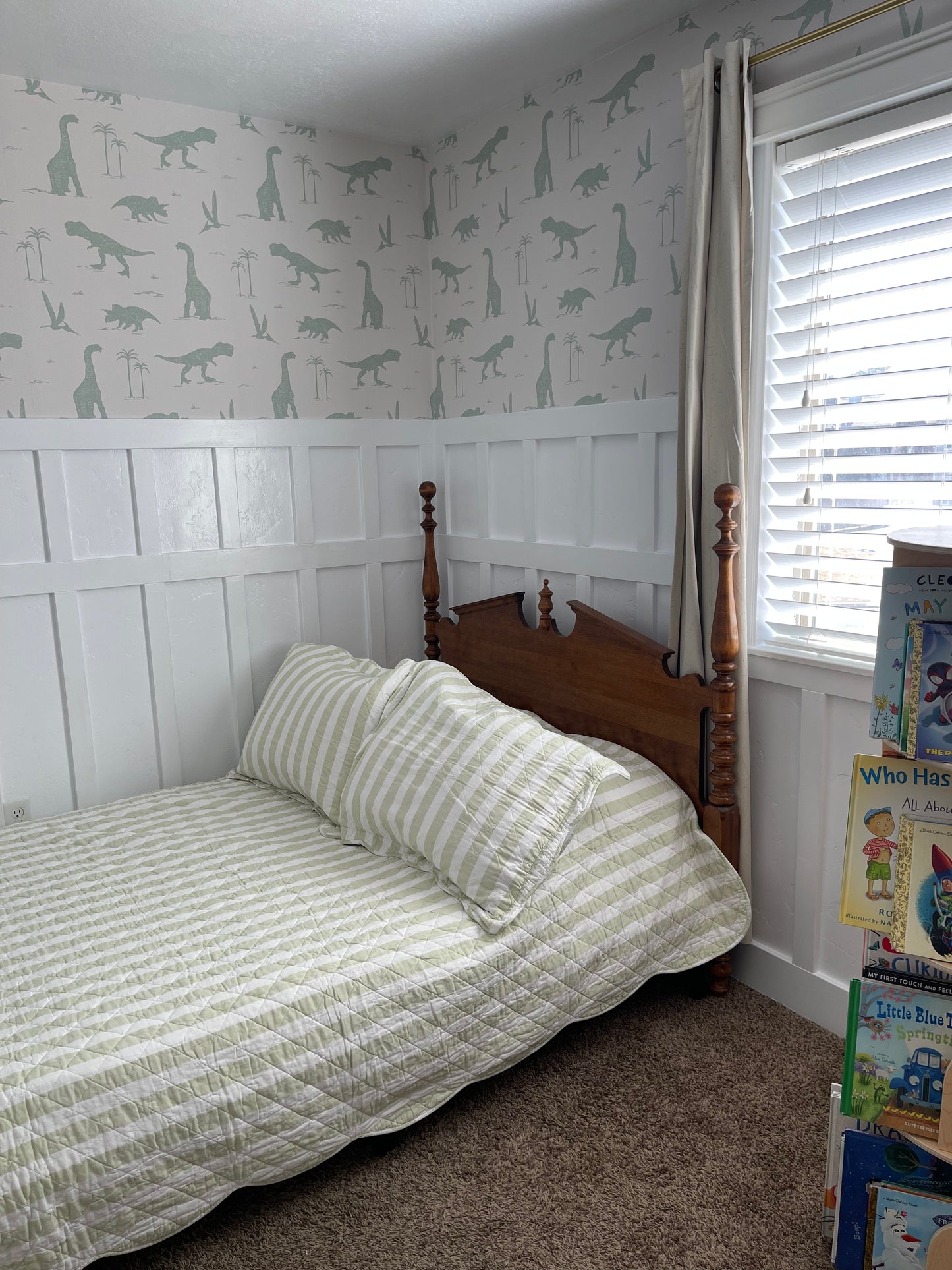 Arlo Wallpaper by Hufton Studio