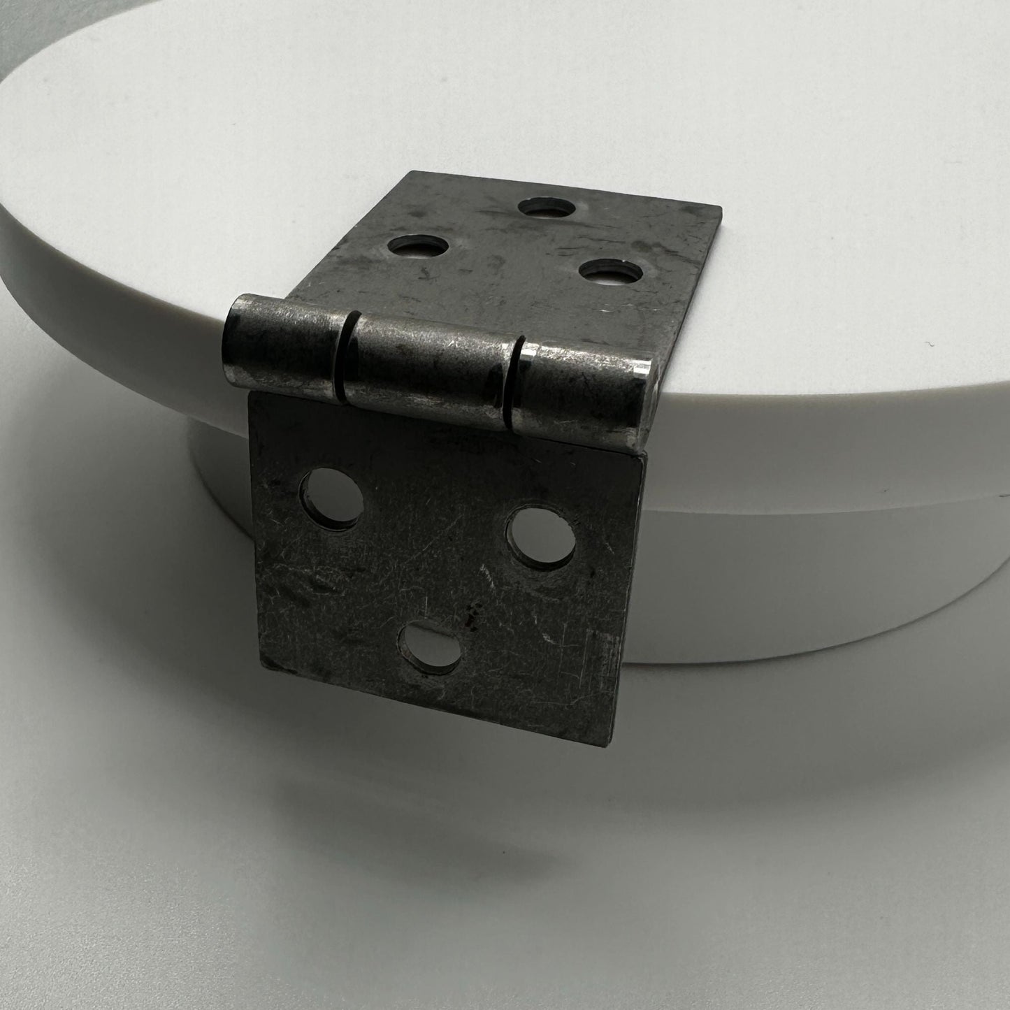 Steel Drop Leaf Table Hinge: Combining Functionality with Classic Design